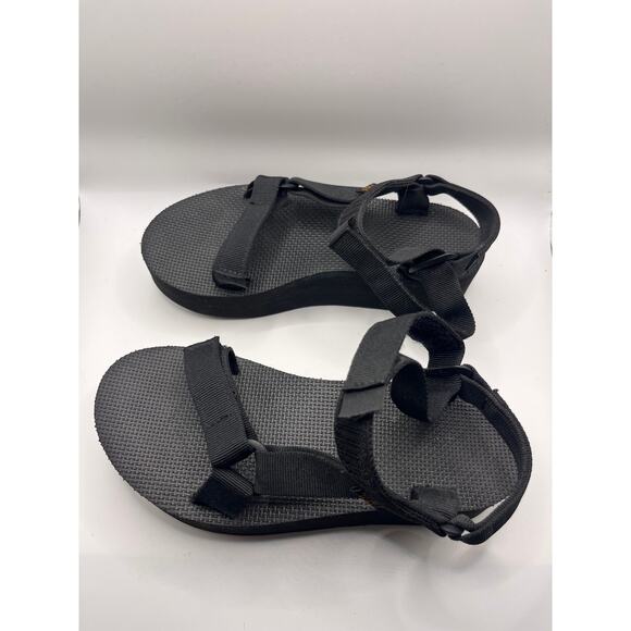 Teva Flatform Mevia Sandals in Black - Picture 5 of 13